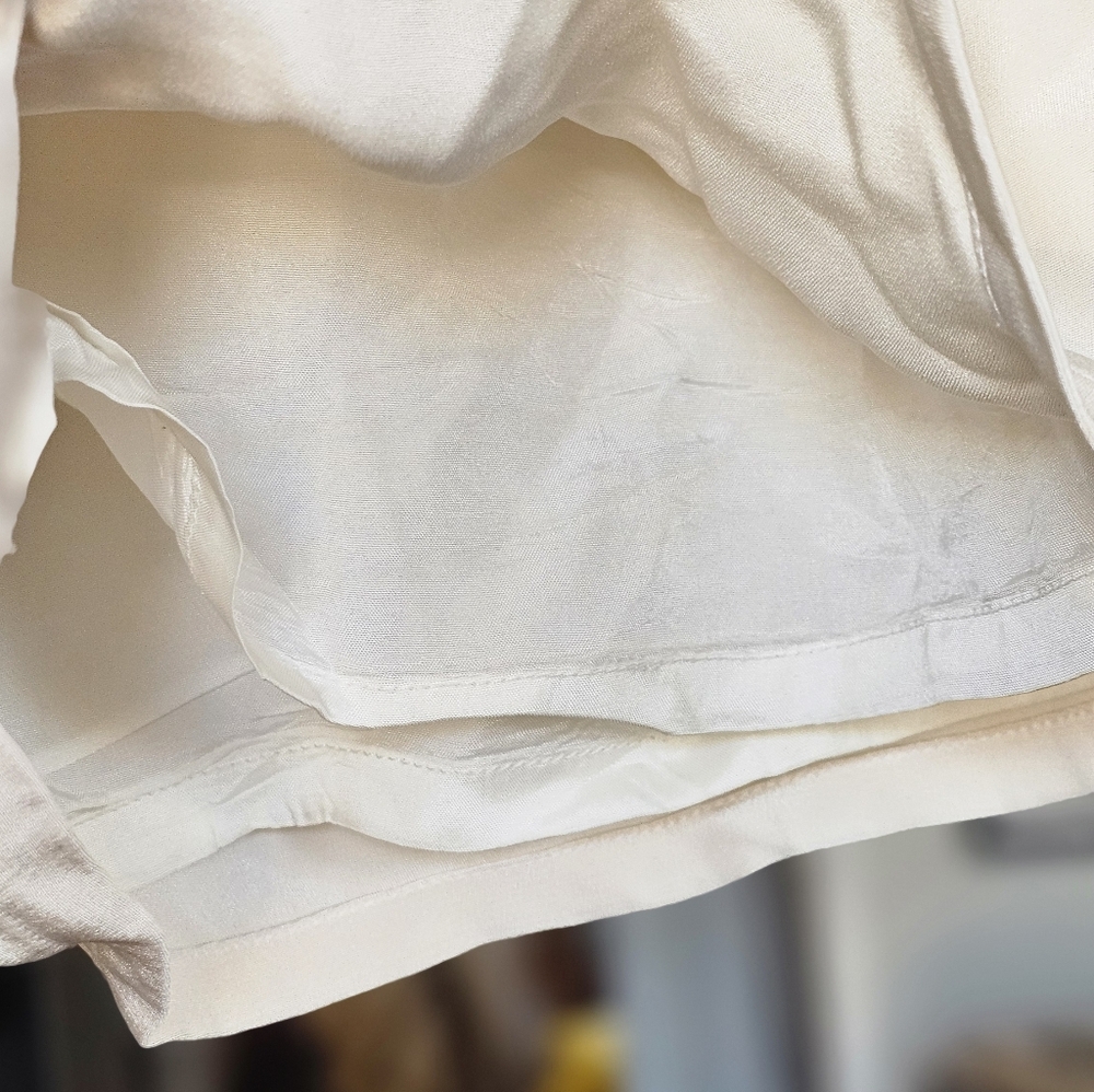 Reformation VTG Ivory Silk High-Waist Trouser Shorts - Picture 5 of 9